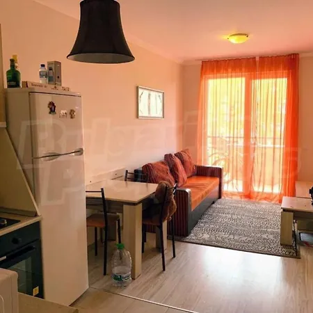 Zori Apartment Vip Zone * Slăntjev Brjag